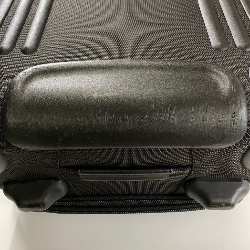 TUMI トゥミ / 26L収納 18インチ インターナショナル コンパクト キャリーオン ブラック 22018DH 参考定価：85,000+tax