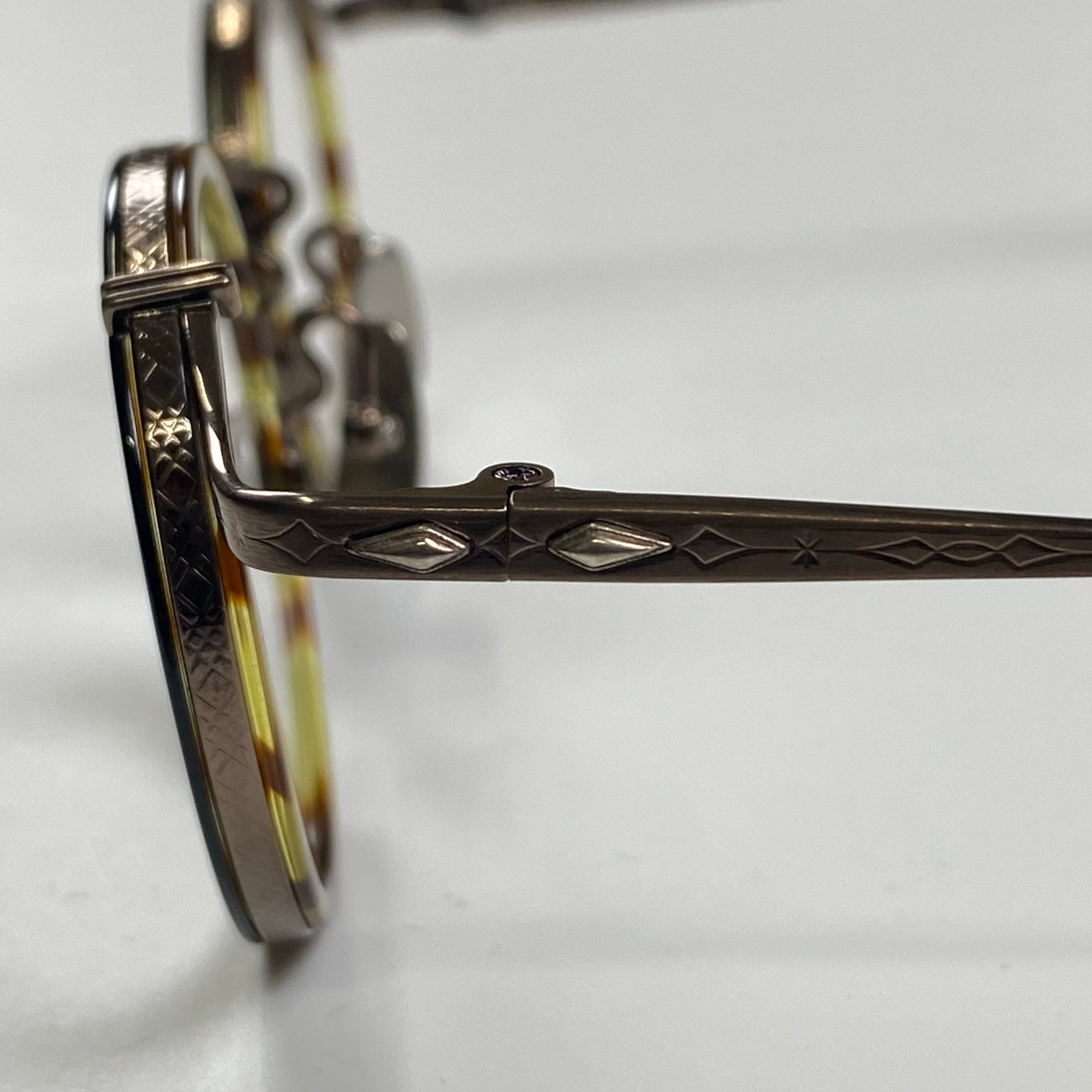 金子眼鏡 プレミアムライン / インナーリム ラウンド  度なしクリアレンズ 参考定価：78,000+tax