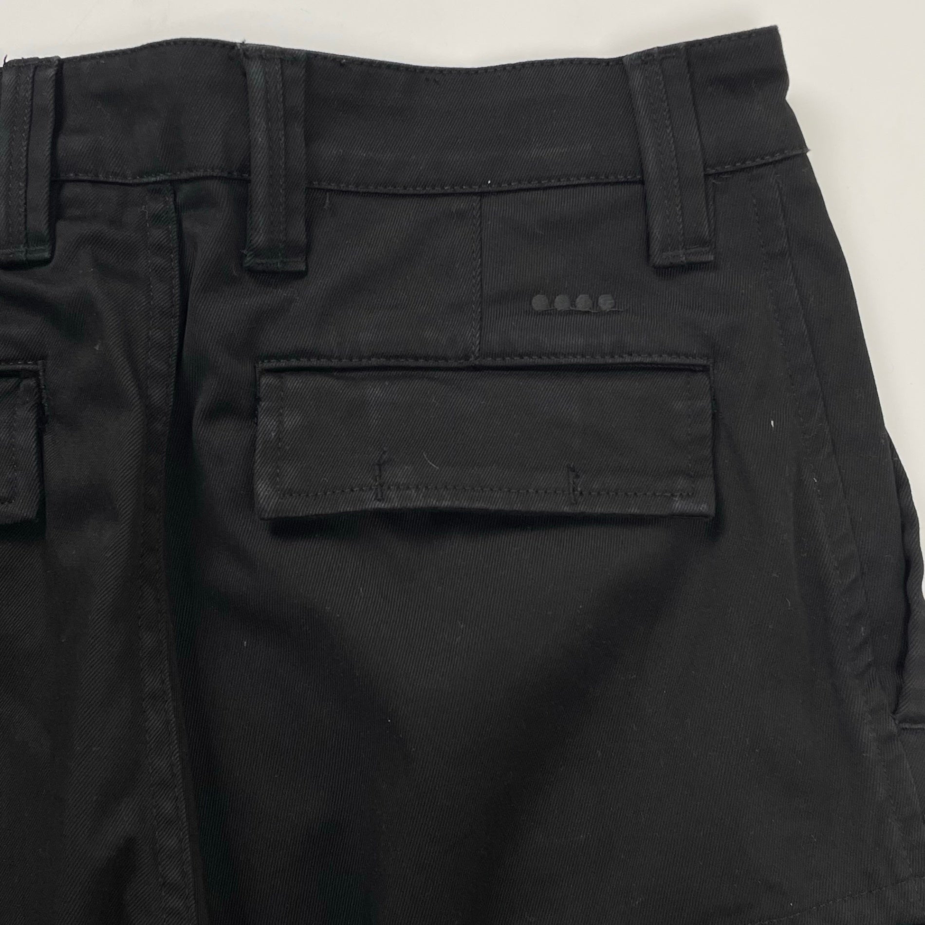 YCHAI イカイ / ROBUSTOコットンギャバカーゴ ブラック 参考定価：32,000+tax SIZE:30