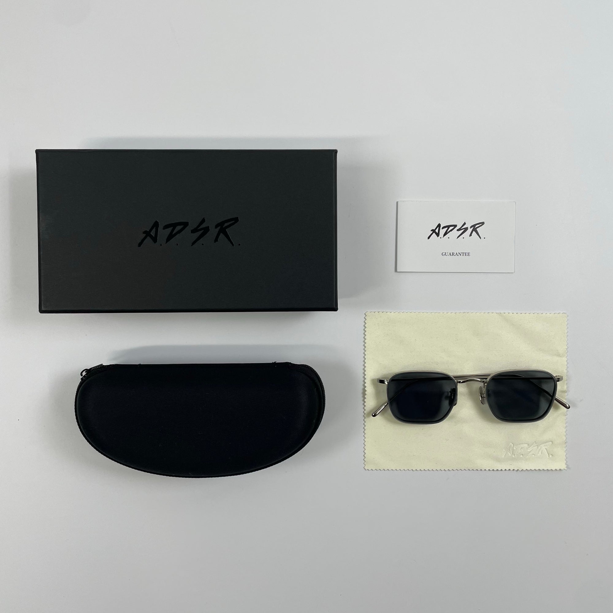 A.D.S.R エーディーエスアール / TALVIN 04 サングラス ケース・箱付 度なしネイビーレンズ 参考定価：22,000+tax