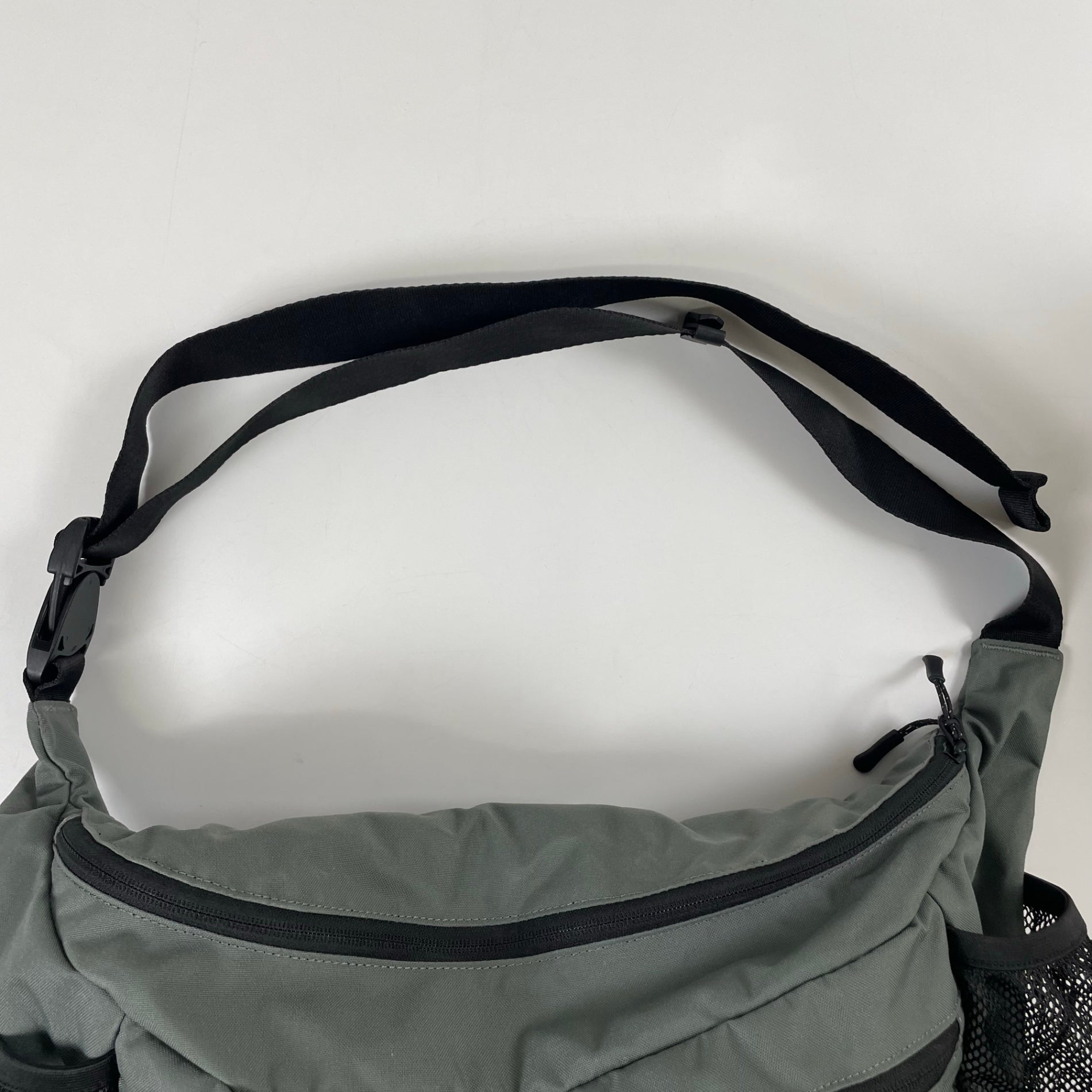 snow peak / Everyday Use Middle Shoulder Bag 参考定価：10,800+tax