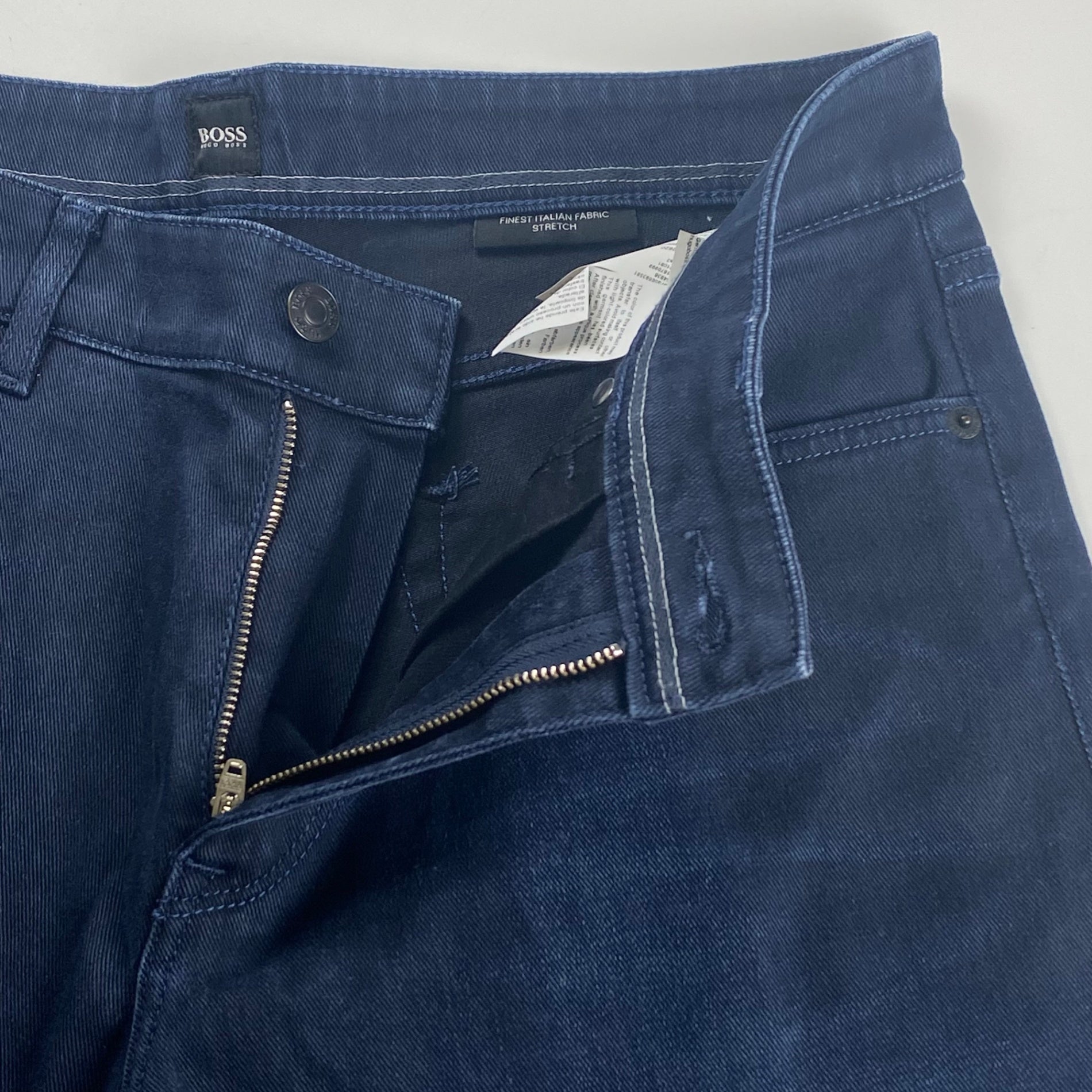 BOSS HUGO BOSS ボス ヒューゴボス / テーパード ストレッチ デニムパンツ デニムの名門Candiani社製 SIZE：W33 L32