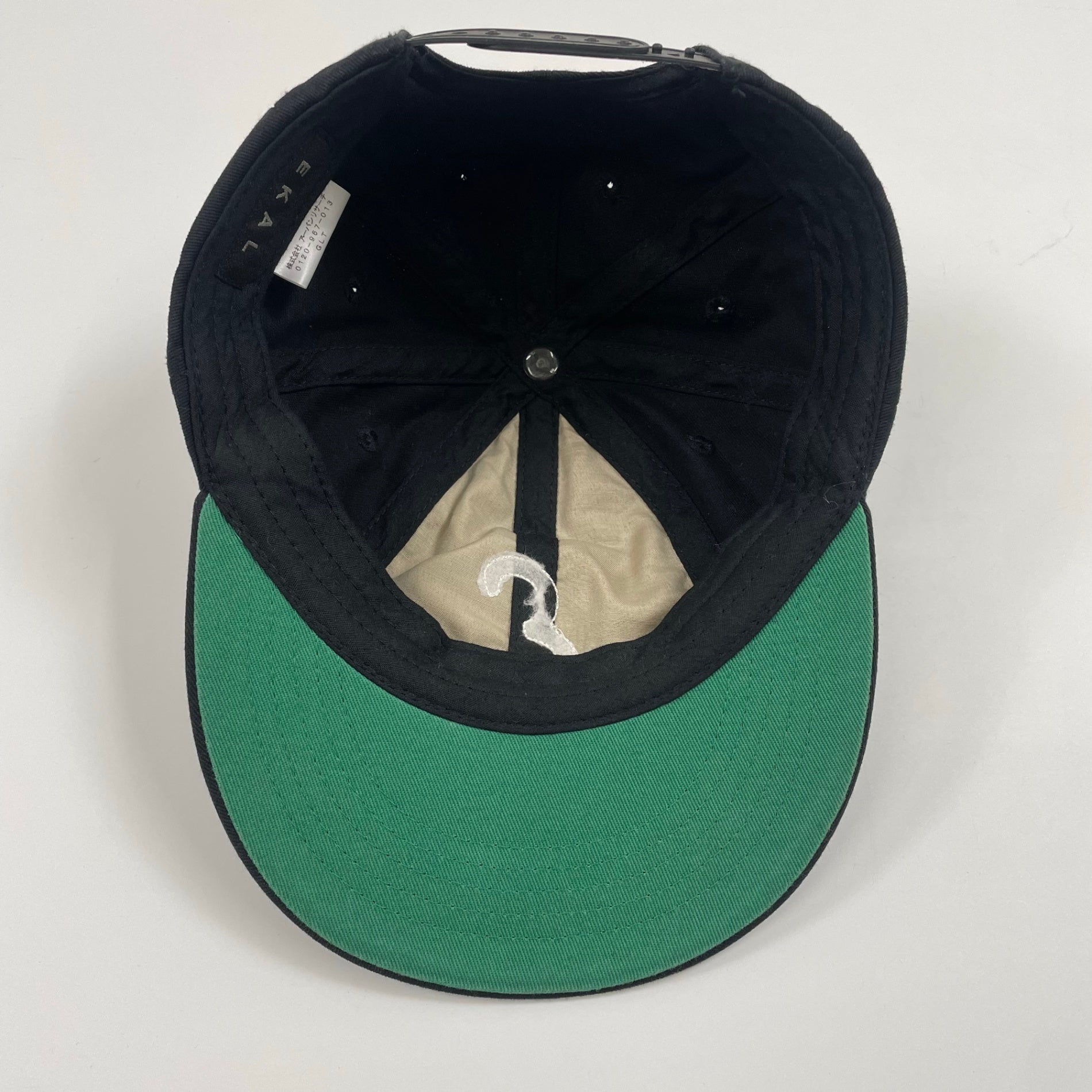 EKAL エカル / 8パネルキャップ ブラック×グリーン SIZE:FREE