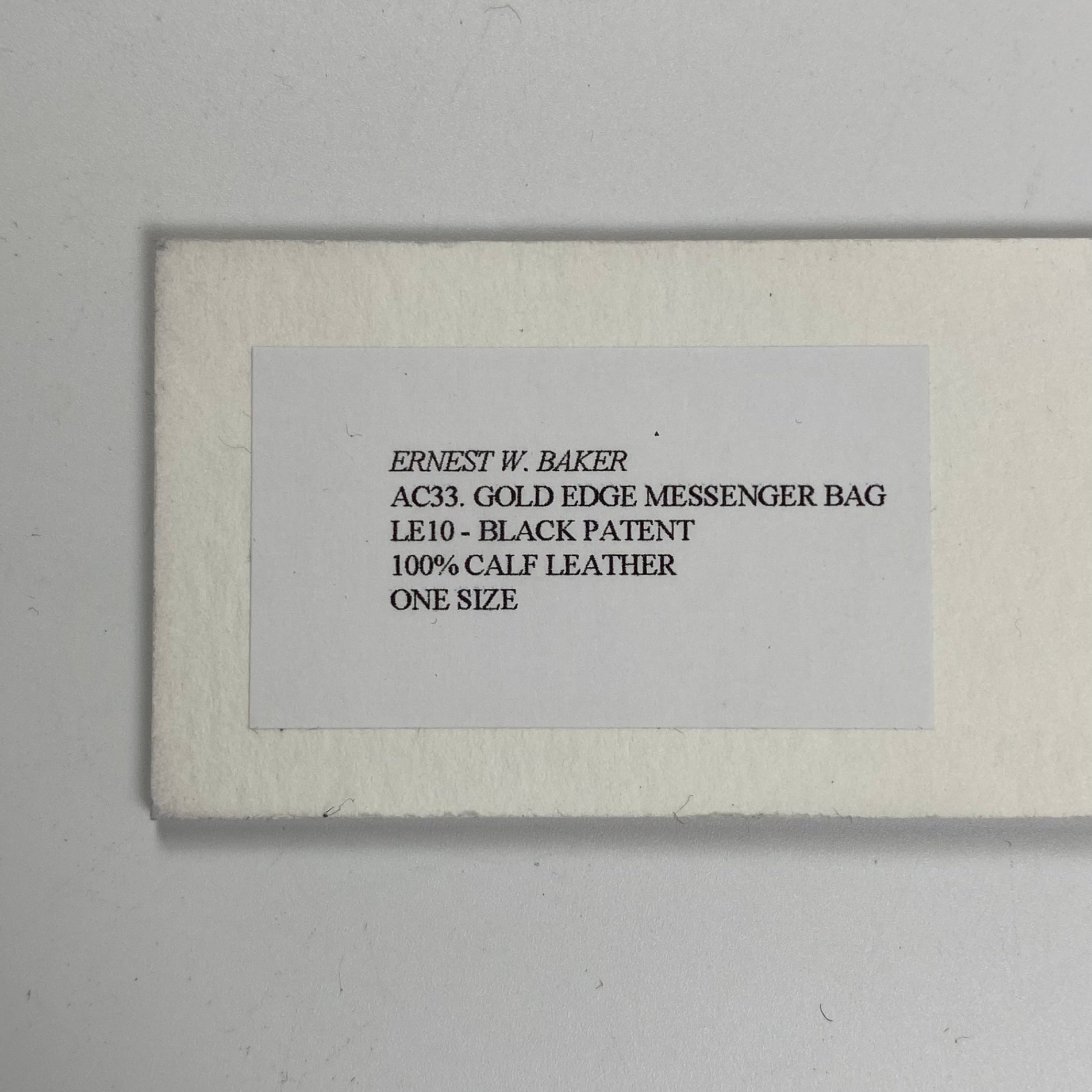 ERNEST W. BAKER アーネストダブルベイカー / GOLD EDGE MESSENGER BAG ショルダーバッグ ブラック 参考定価：55,000程度