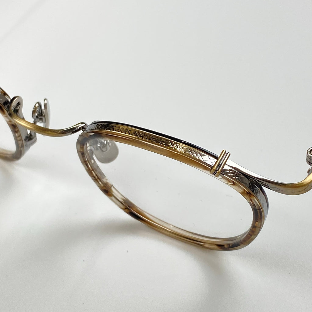 【極美品】 金子眼鏡 premium / KMP-22 シルバーコンビ 伊達メガネ 度なしクリアレンズ