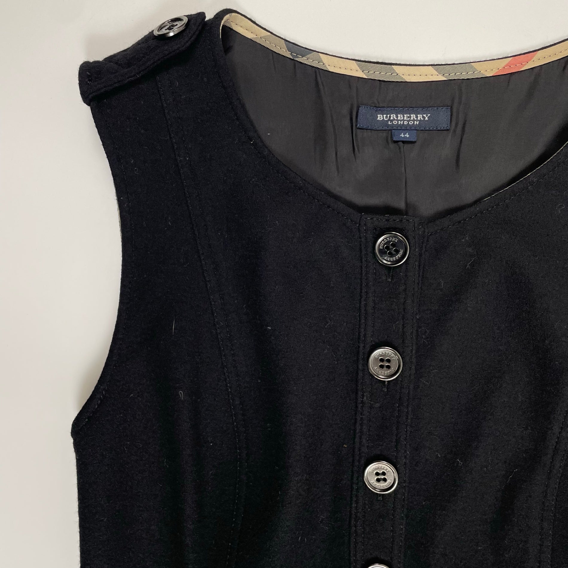 BURBERRY LONDON バーバリーロンドン / ノヴァチェック ボタンデザインワンピース 参考定価：38,000程度 SIZE：44