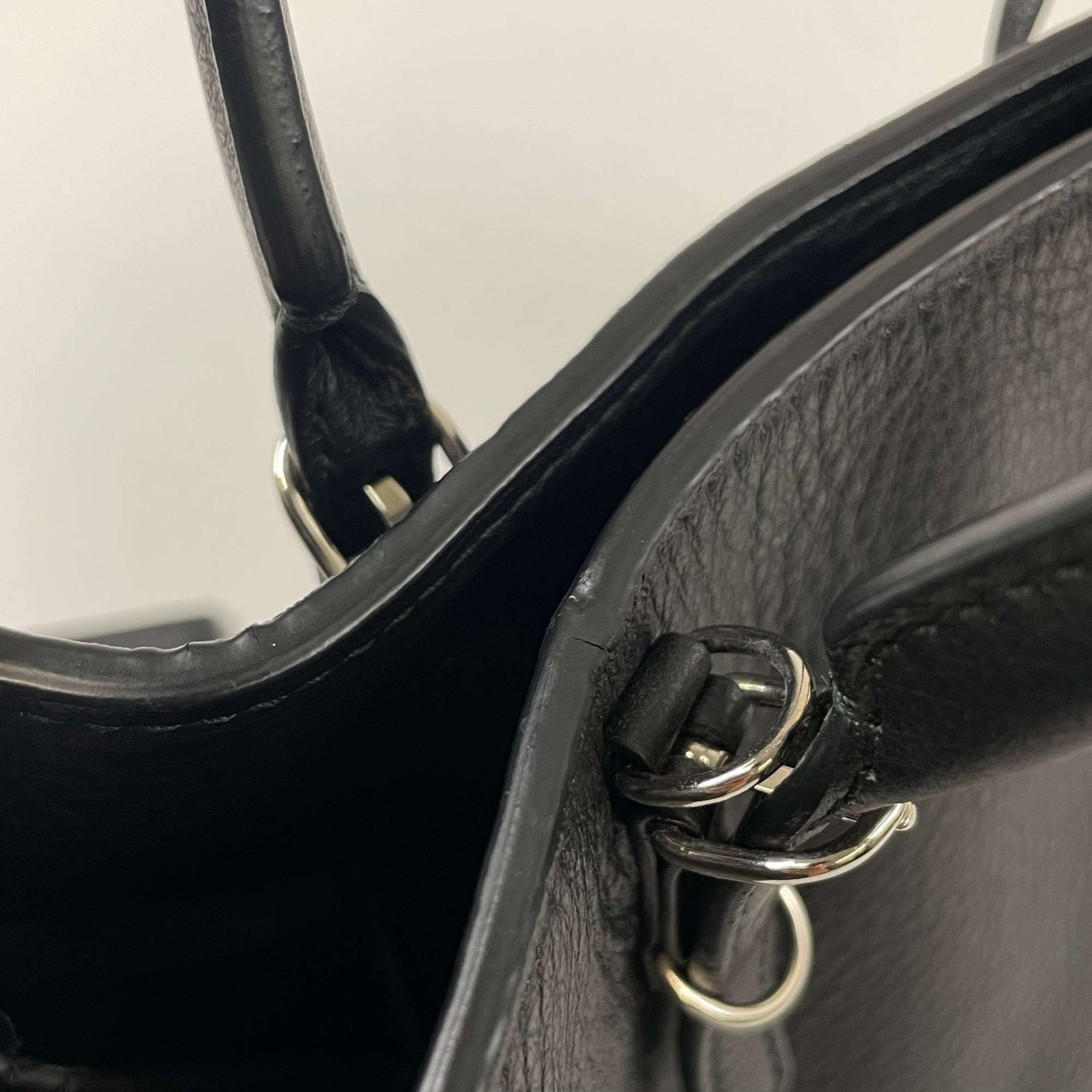 BALENCIAGA バレンシアガ / ペーパー A6 2WAYハンドバッグ 参考定価：200,000程度