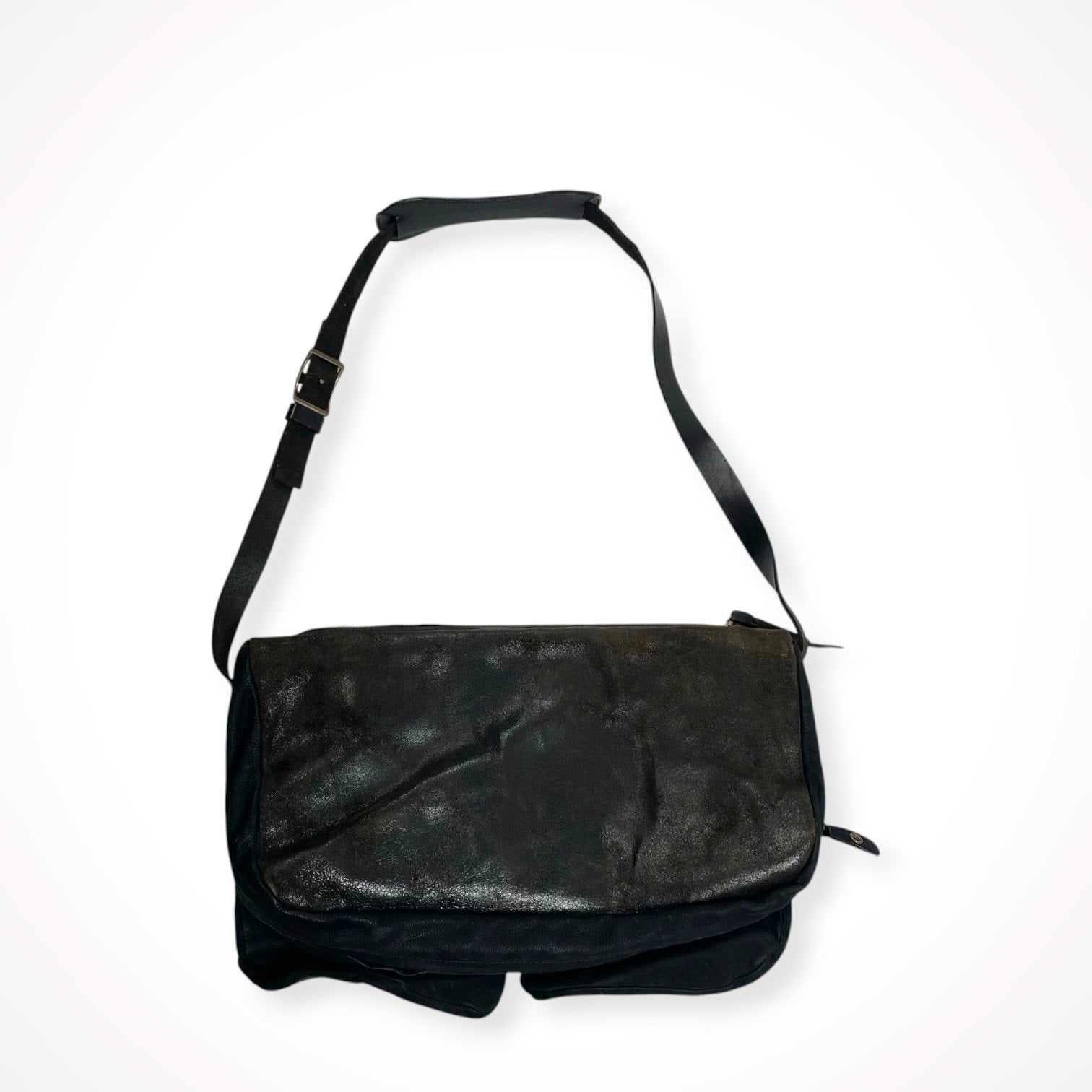 delle cose デレコーゼ / 2サイド レザーメッセンジャーバッグ 参考定価：100,000程度