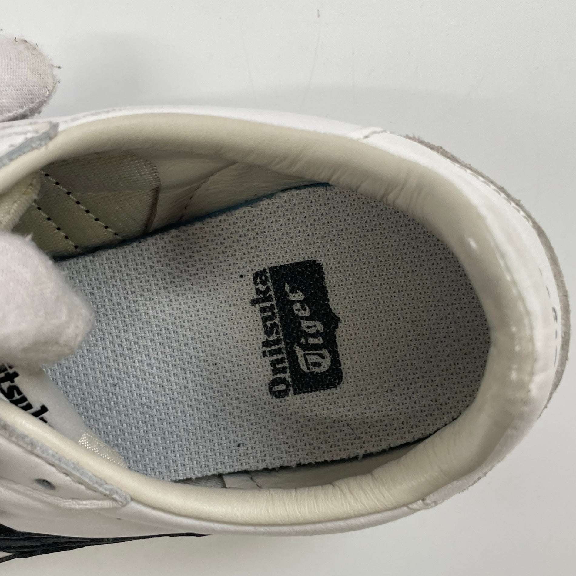Onitsuka Tiger / SERRANOスニーカー 参考定価：16,000+tax SIZE:23.5cm