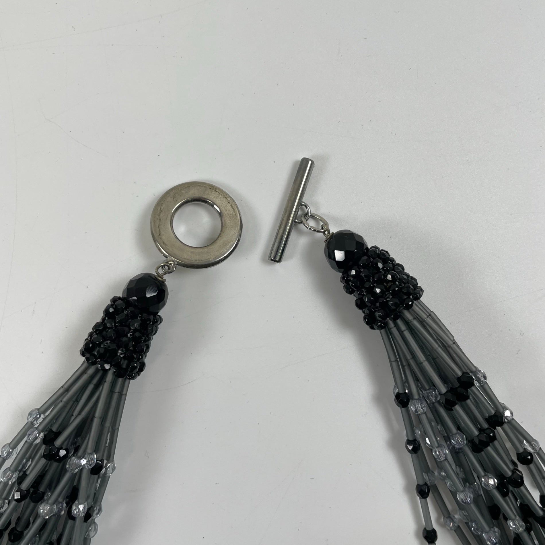 GIORGIO ARMANI / 20連ビーズネックレス 箱付 参考定価：180,000程度