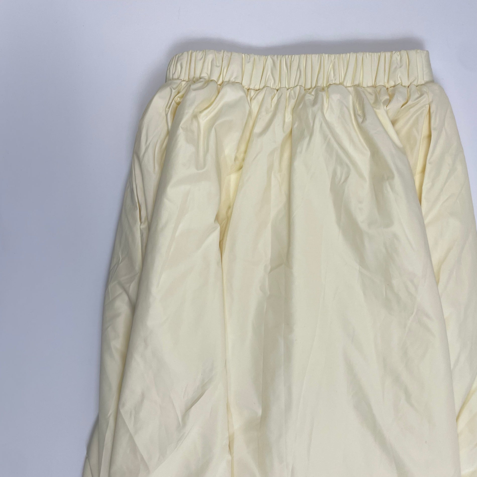 BAUM UND PFERDGARTEN バウムウンドヘルガーテン / Thinsalateスカート イエロー BEAMS取扱い 参考定価：40,000程度 SIZE:36