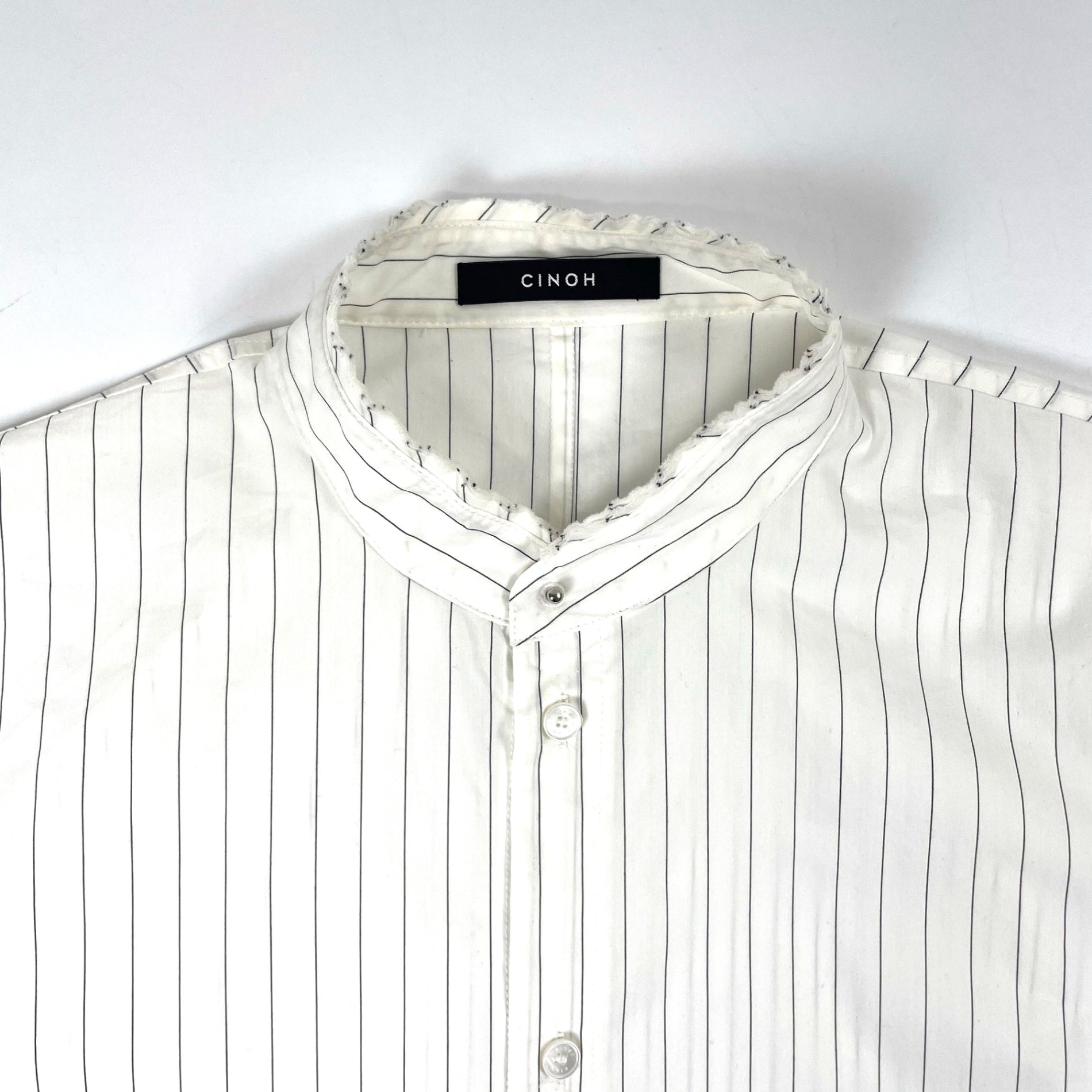 CINOH / ストライプバンドカラーシャツ 参考定価：34,000程度 SIZE:46