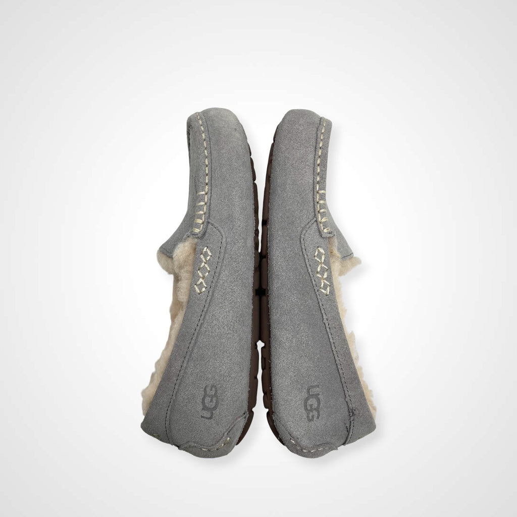 UGG アグ / ムートンローファー モカシンシューズ F60119L 参考定価：26,000程度