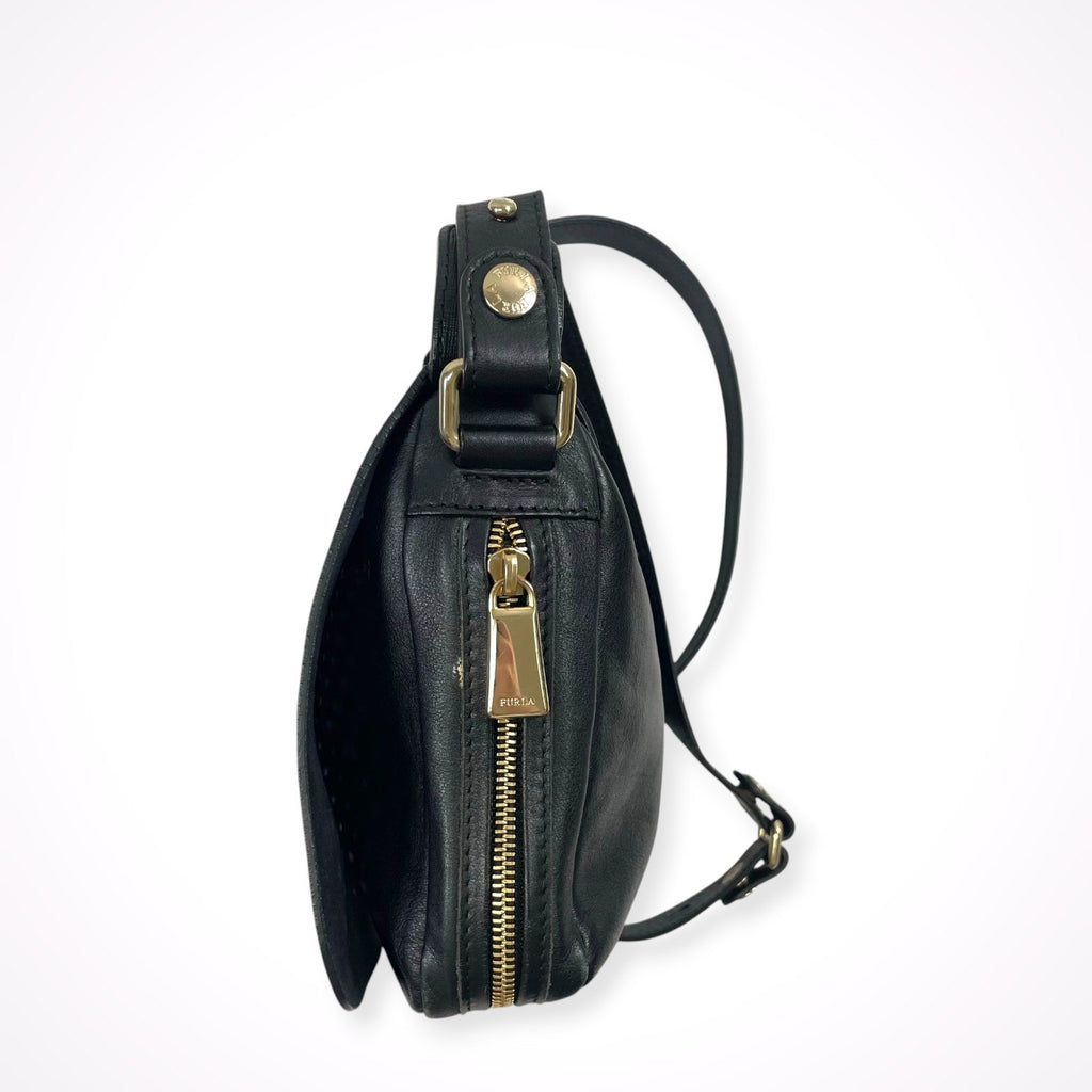 FURLA / エキスパンダブルショルダーバッグ 参考定価：48,000程度