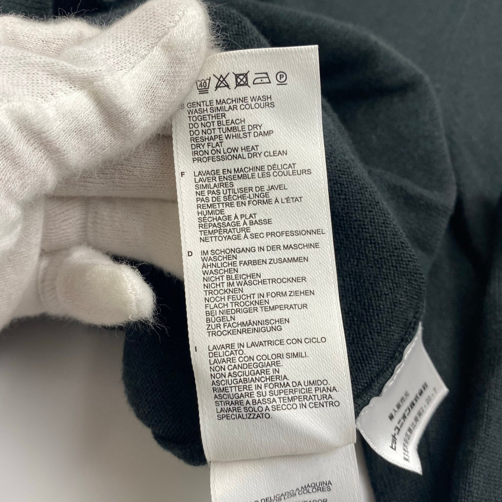 FRED PERRY フレッドペリー / ワンポイント 刺繍ロゴ ニット SIZE：M