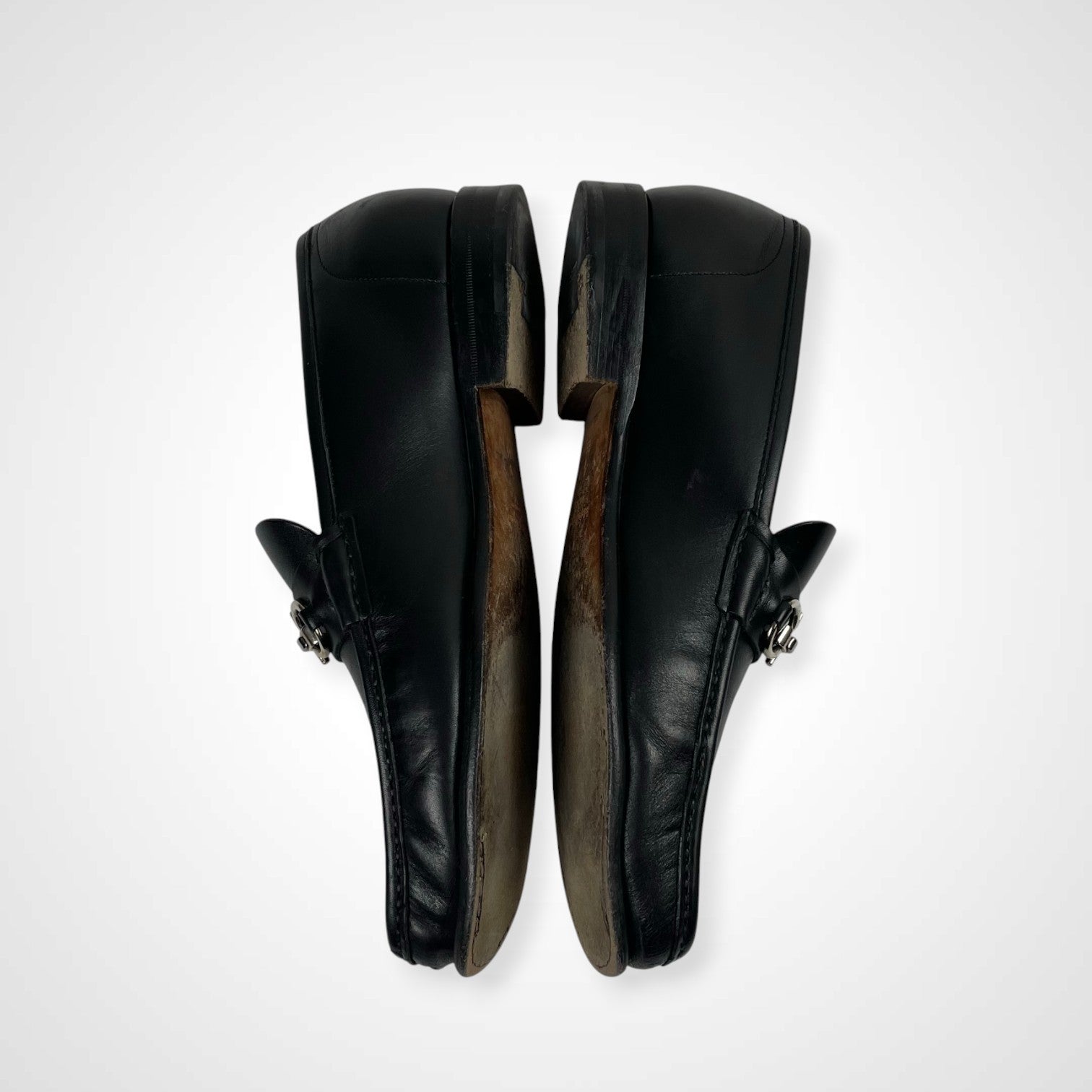 SALVATORE FERRAGAMO サルバトーレ フェラガモ / ガンチーニローファー ブラック 参考定価：70,000程度 SIZE:9(27cm程度)