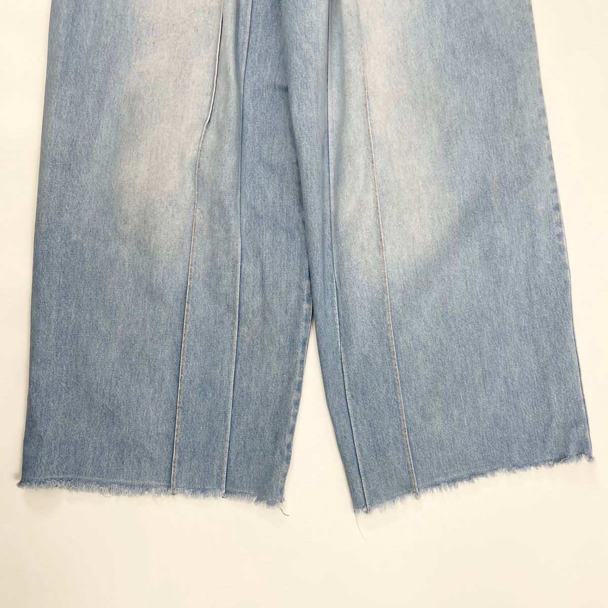 AALTO / タックワイドデニムパンツ 参考定価：55,000程度 SIZE:W68