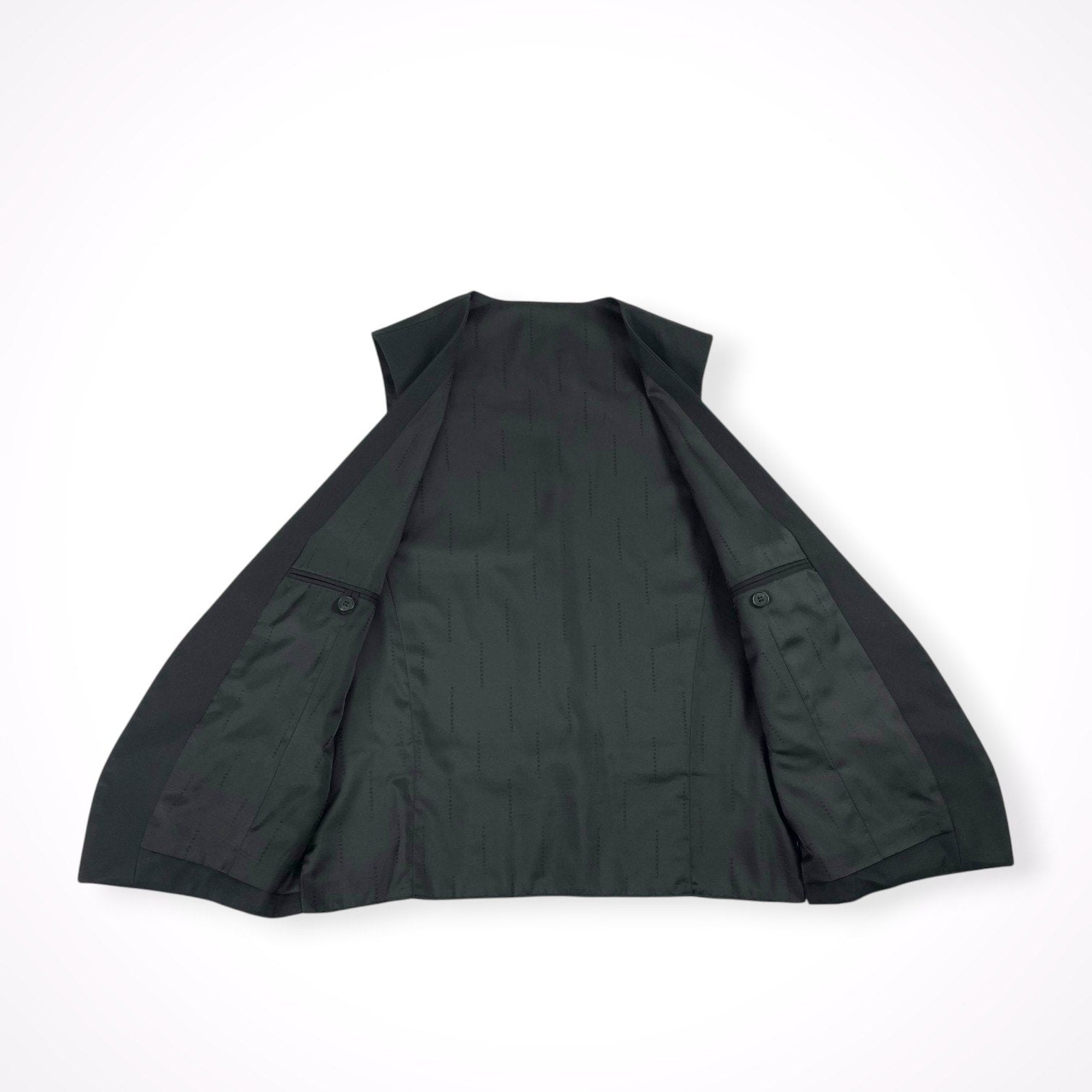 BLACK BARRETT BY Neil Barrett / バックボタン ミニマルベスト ジレ 参考定価：30,000程度 SIZE:3