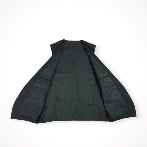 BLACK BARRETT BY Neil Barrett / バックボタン ミニマルベスト ジレ 参考定価：30,000程度 SIZE:3