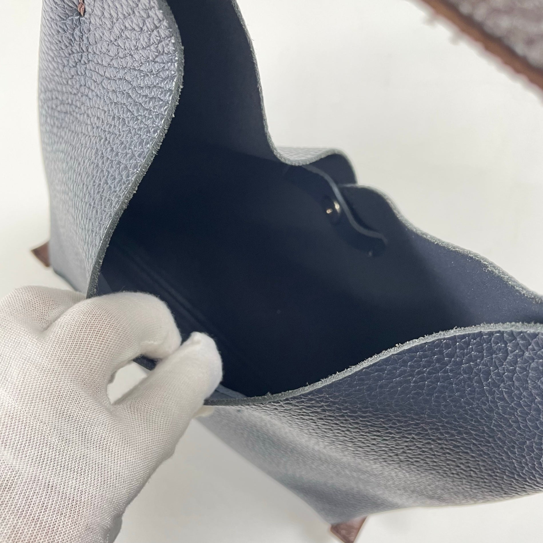 Hender Scheme / triangle bag 美品 シュリンクレザー ネイビー