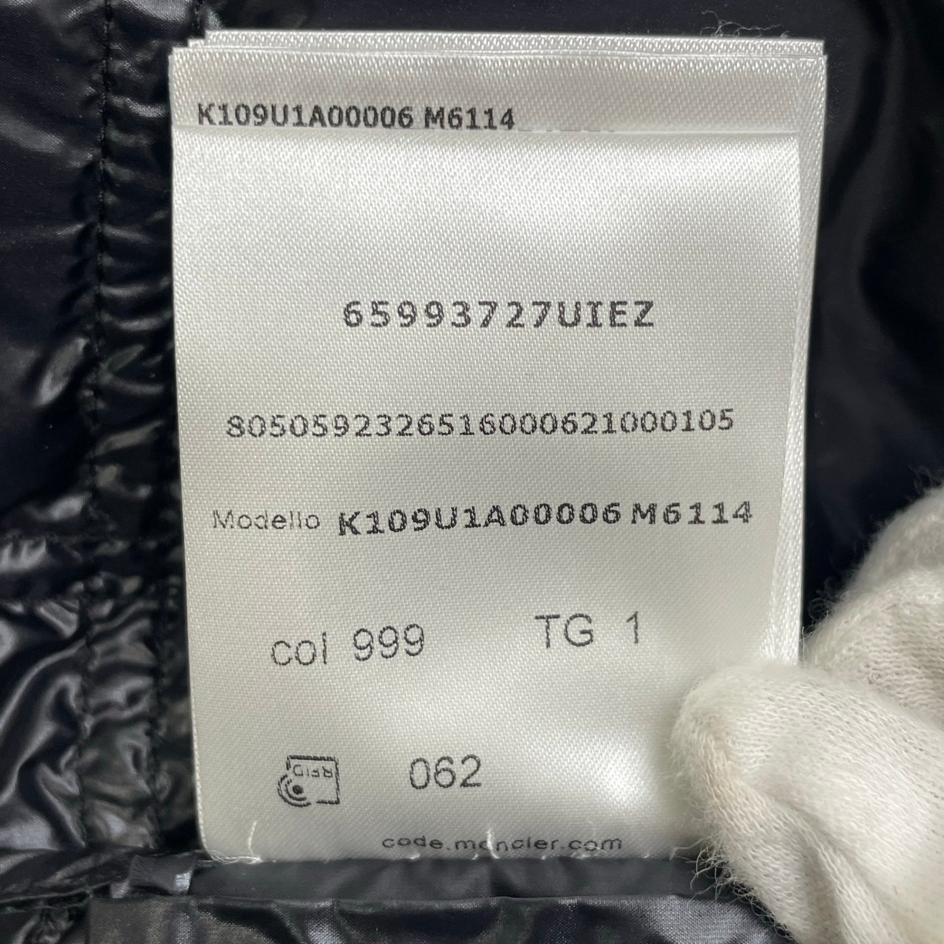 MONCLER × fragment design モンクレール フラグメントデザイン / コラボ JAYELダウンジャケット ブラック 参考定価：200,000程度 SIZE:1