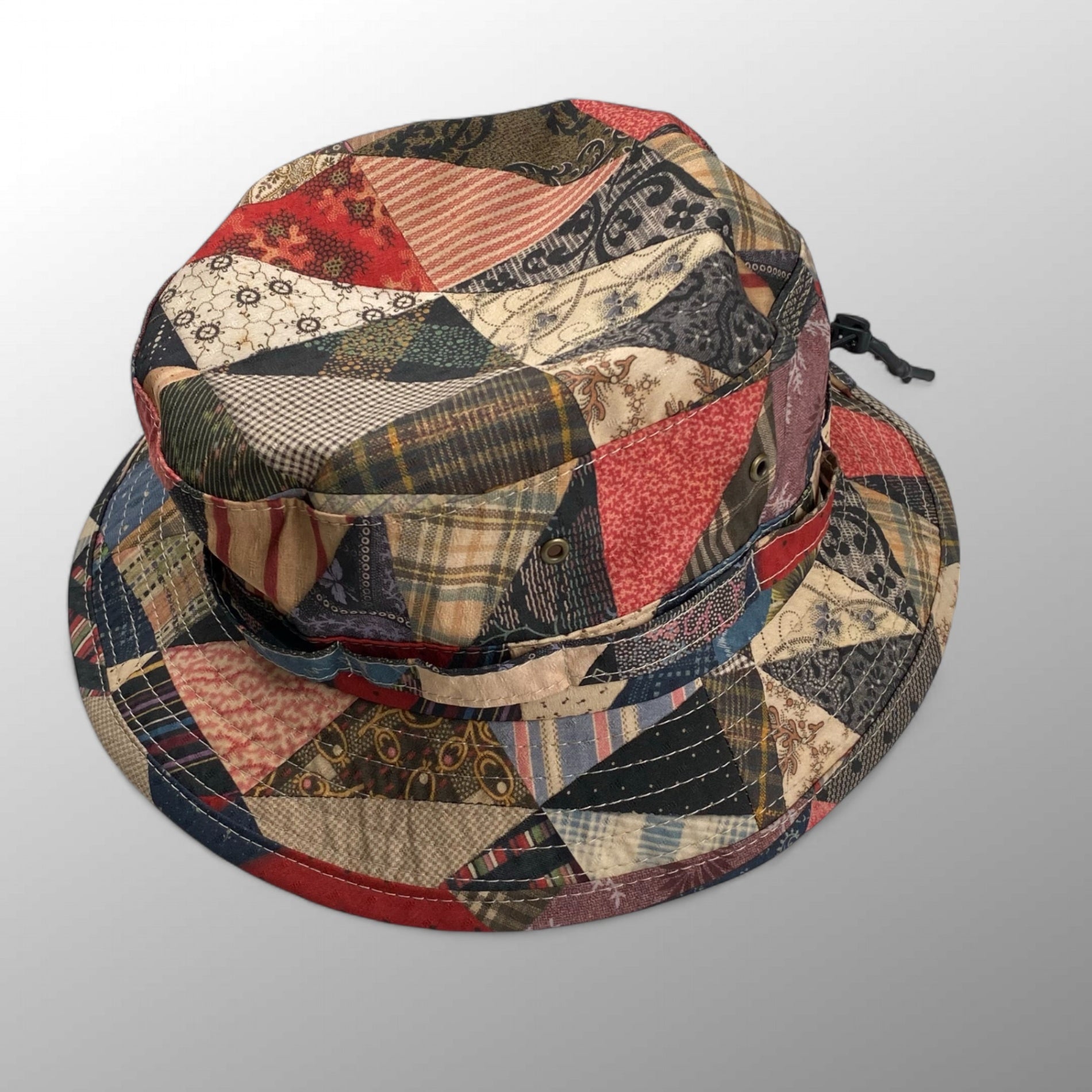 【25SS 極美品】BEAMS PLUS ビームスプラス / バケットハット パッチワークプリント アジャスター付 参考定価：11,000+tax