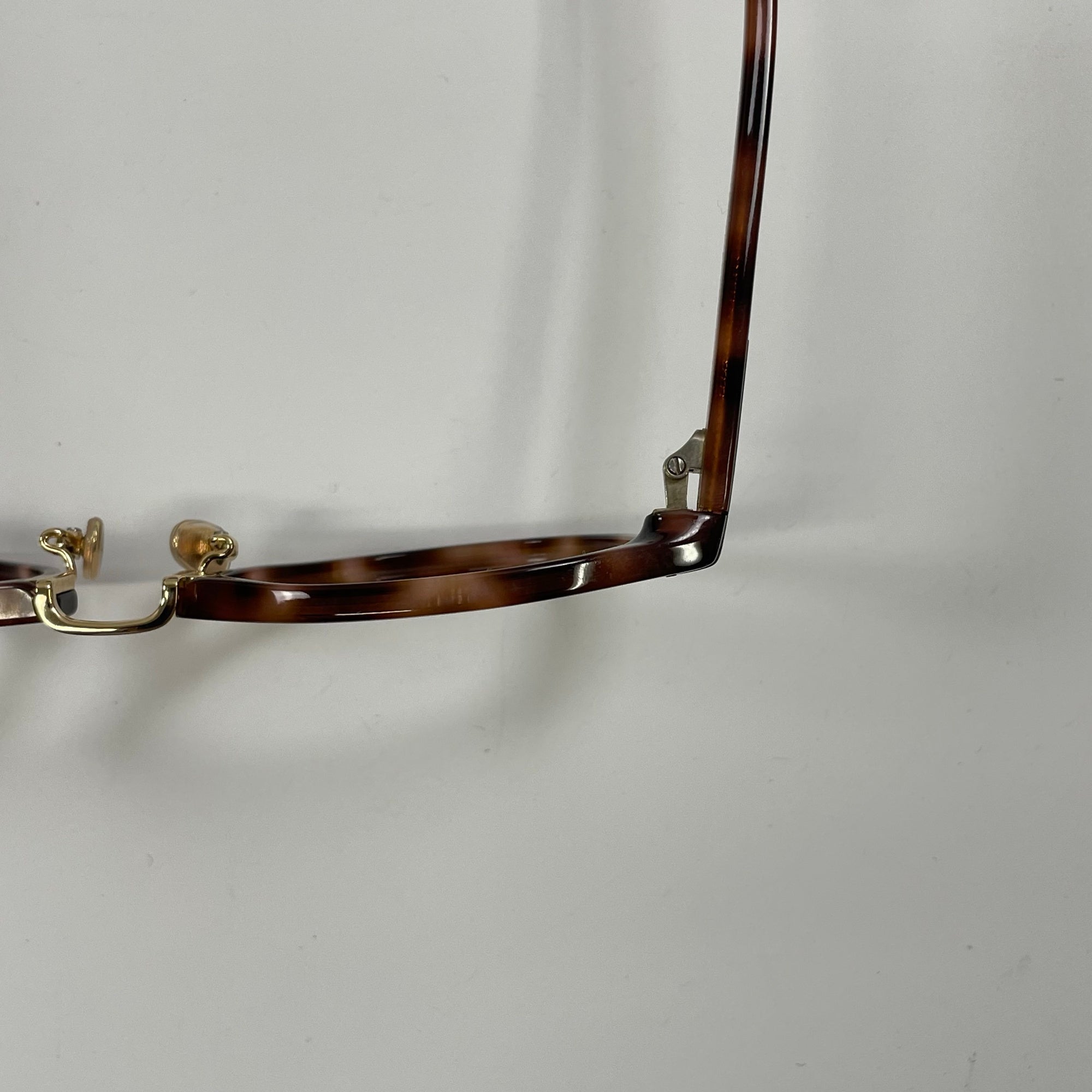 TOM FORD / ボストン型アイウェア 参考定価：63,000+tax SIZE:51□21-145