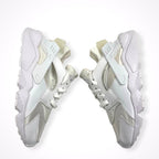 NIKE ナイキ / W AIR HUARACHE ピュアホワイト 試着程度 参考定価：13,000+tax SIZE:25cm