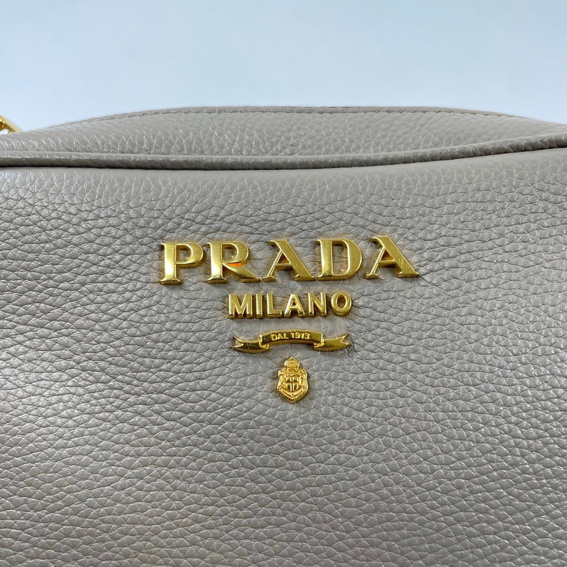 PRADA バッグ 廃盤モデル 極美品 PRADA / レザーショルダーバッグ 極美品 VITELLO PHENIX 1BH096 – BAUM
