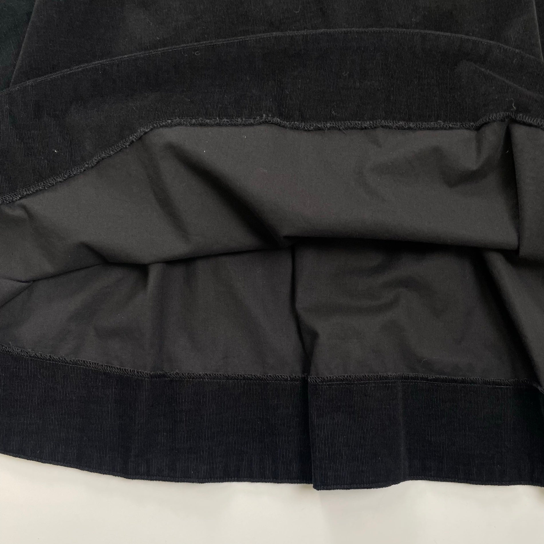 LE GLAZIK ル グラジック / 細畝コーデュロイスカート ブラック 参考定価：16,000+tax SIZE:36