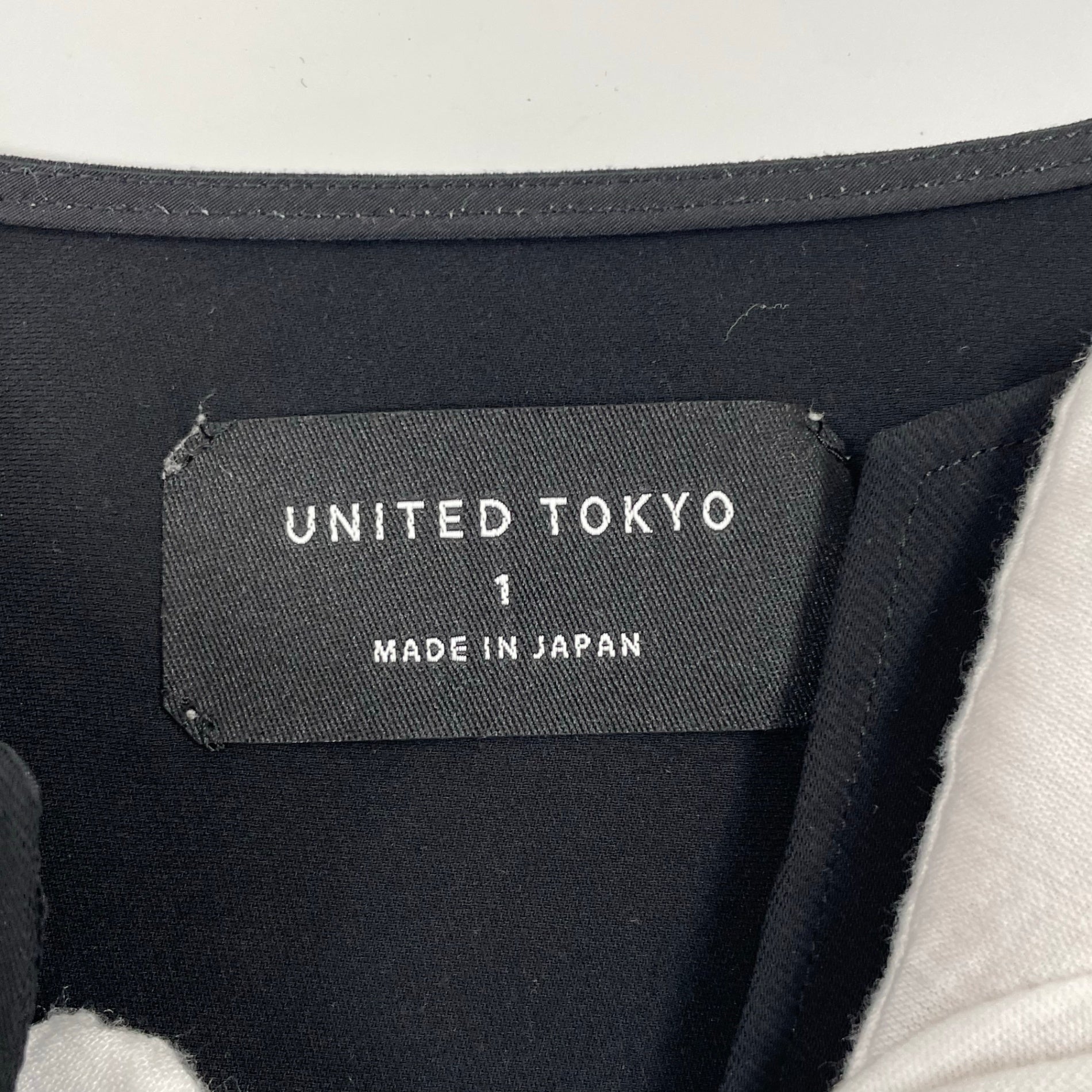 UNITED TOKYO / Vネックタックブラウス 参考定価：7,800+tax SIZE:1