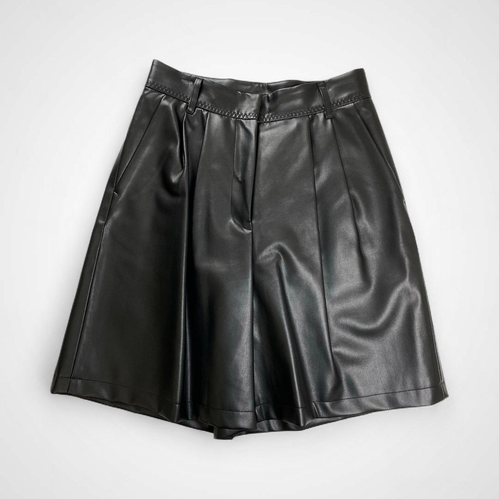 JOURNAL STANDARD ジャーナルスタンダード / フェイクレザー2タックハーフパンツ 25SS 参考定価：15,000程度 SIZE:38(M程度)