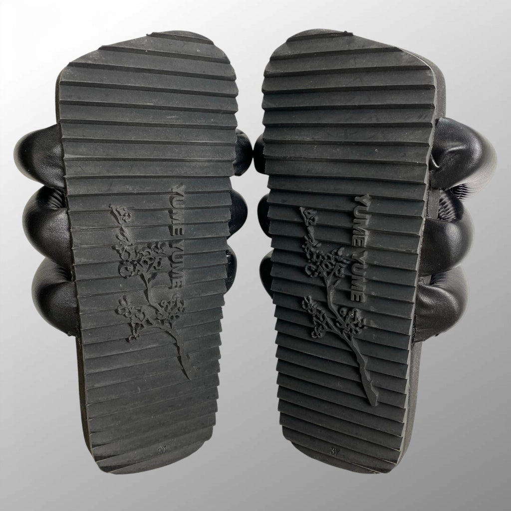 【箱・布袋付】 YUME YUME ユメユメ / TYRE SLIDE パイプサンダル ブラック 参考定価：21,000+tax SIZE:EU37(22.5-23cm程度)