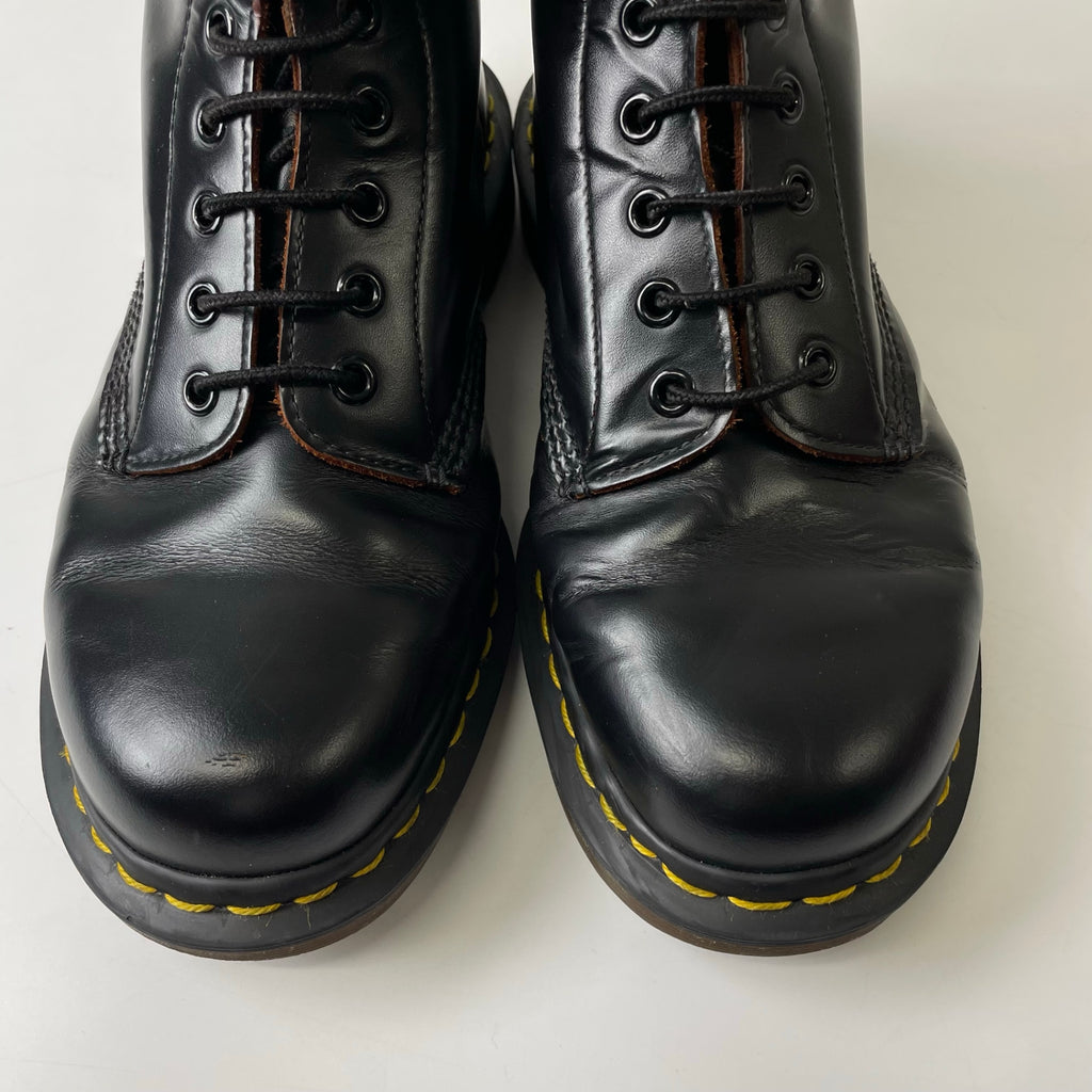 Dr. Martens / BLACK 8 EYELET BOOT heritage fit 箱付 参考定価：48,000+tax SIZE:UK7
