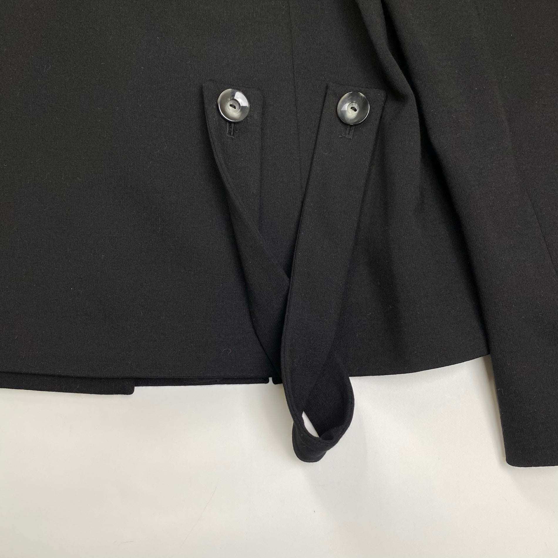 LIVIANA CONTI / ボックスシルエット ジャケット ブラック 参考定価：50,000程度 SIZE:44