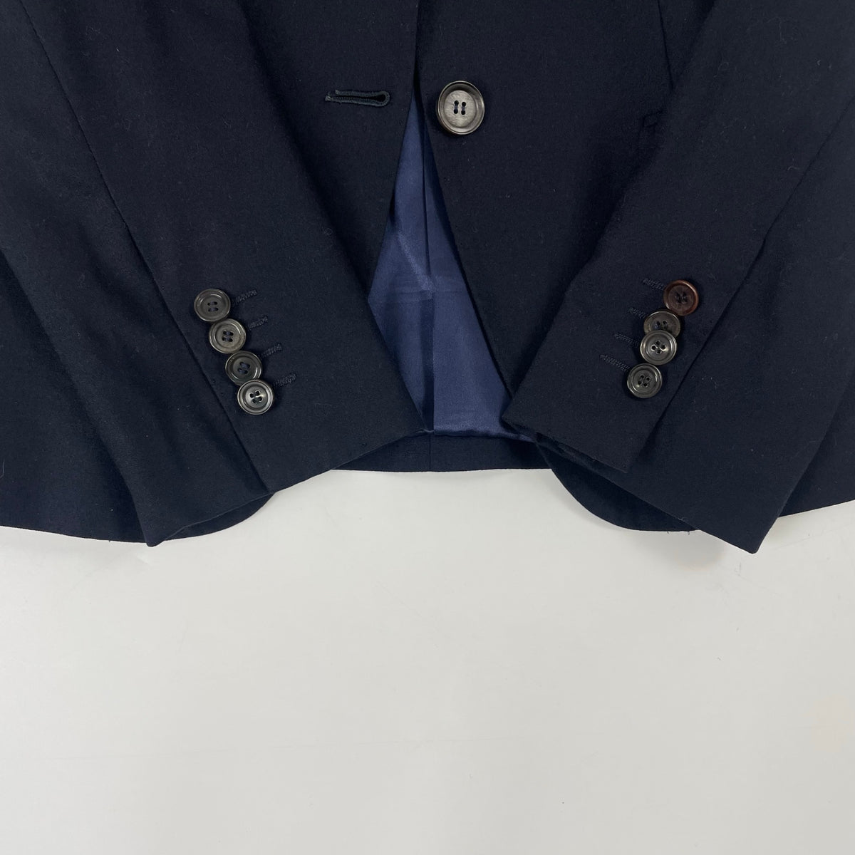 kiton / カシミヤMIX テーラードジャケット 参考定価：600,000程度 SIZE:40