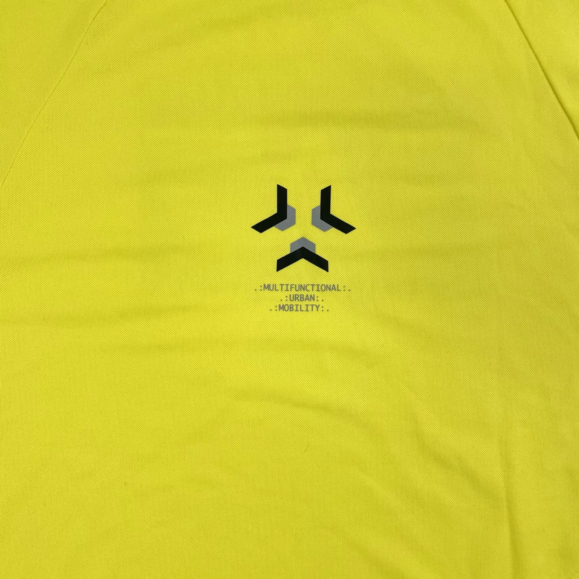 EMPORIO ARMANI EA7 / メッシュ マルチファンクションTEE 参考定価：13,000程度 SIZE：S