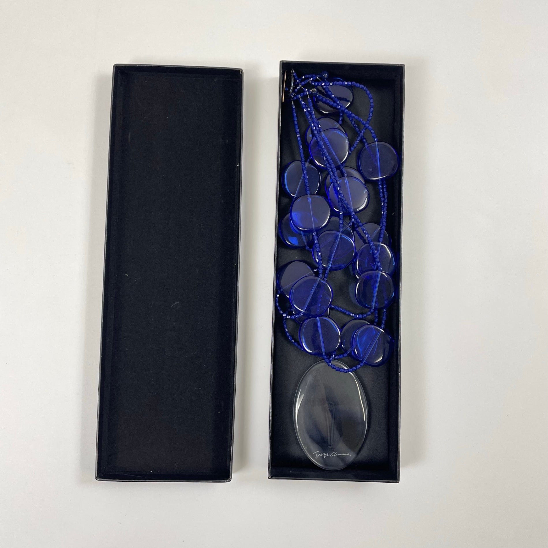 GIORGIO ARMANI / 筆記体ロゴ オーバルネックレス 参考定価：200,000程度