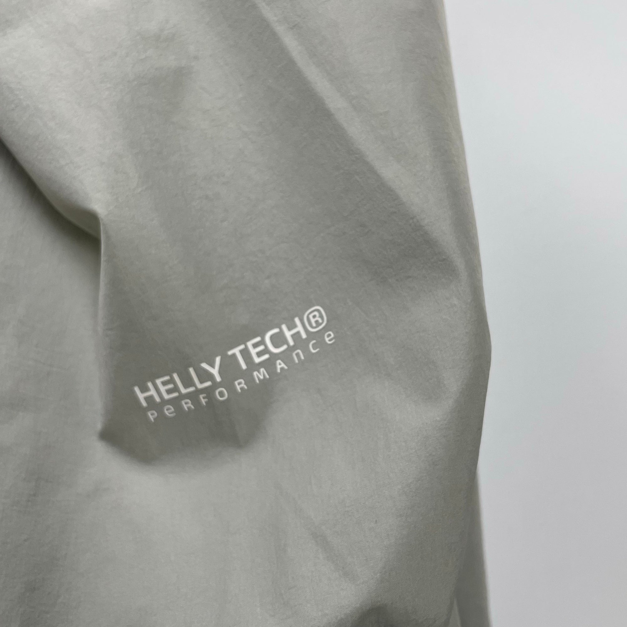 emmi × HELLY HANSEN / RAINCOVER FOR FIBERPILE レインコート  参考定価：24,000+tax SIZE:L