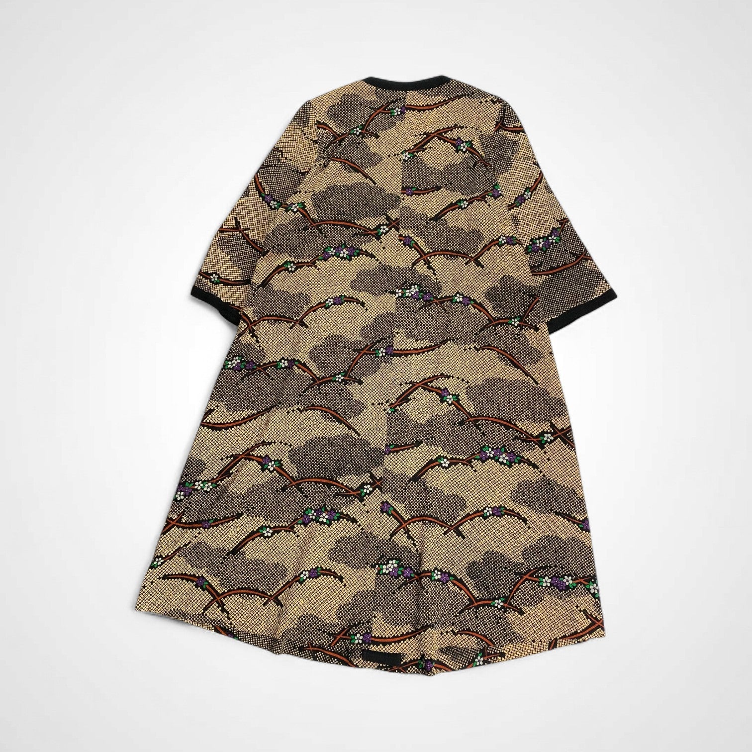 詩仙堂 SHISENDO TS COLLECTION / 金屏風絵 ノーカラーライトコート 長着 ちりめん 参考定価：40,000程度