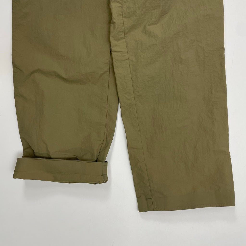 DESCENTE PAUSE デサントポーズ / EASY SLACKS カーキ 参考定価：20,000+tax  SIZE:S