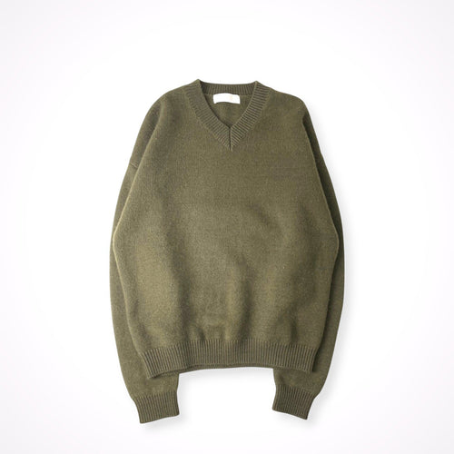 AP STUDIO / wool Vneck Pullover 参考定価：28,000+tax SIZE:FREE