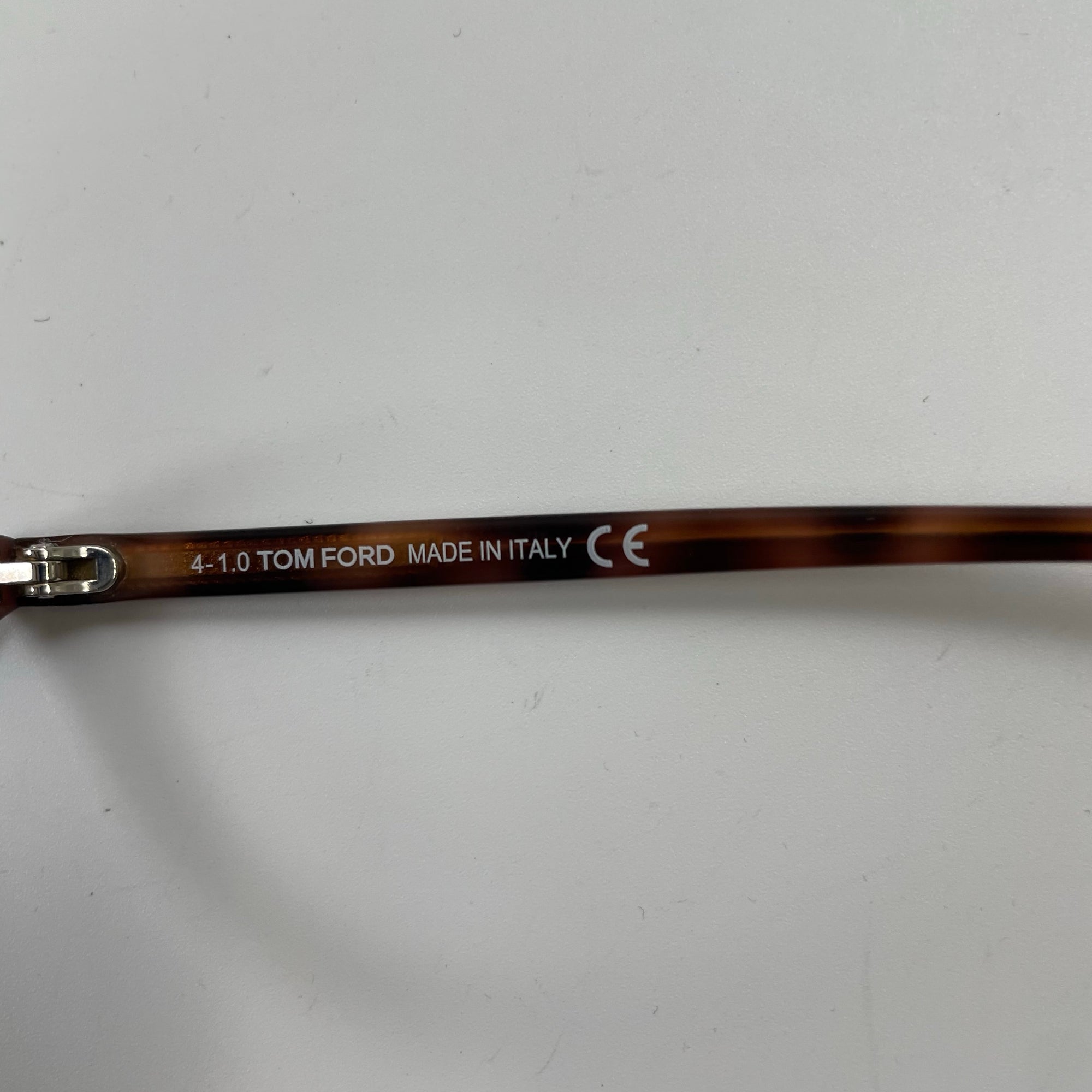 TOM FORD / ボストン型アイウェア 参考定価：63,000+tax SIZE:51□21-145
