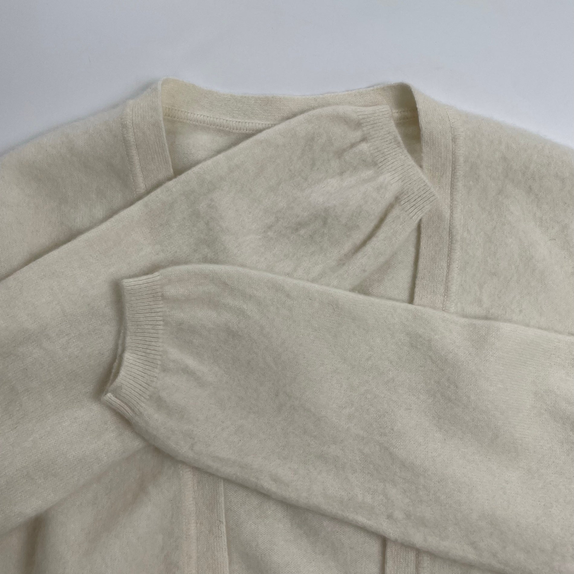 ARROW57 / 田中さんのセーター C.CAR カシミヤカーディガン オフ