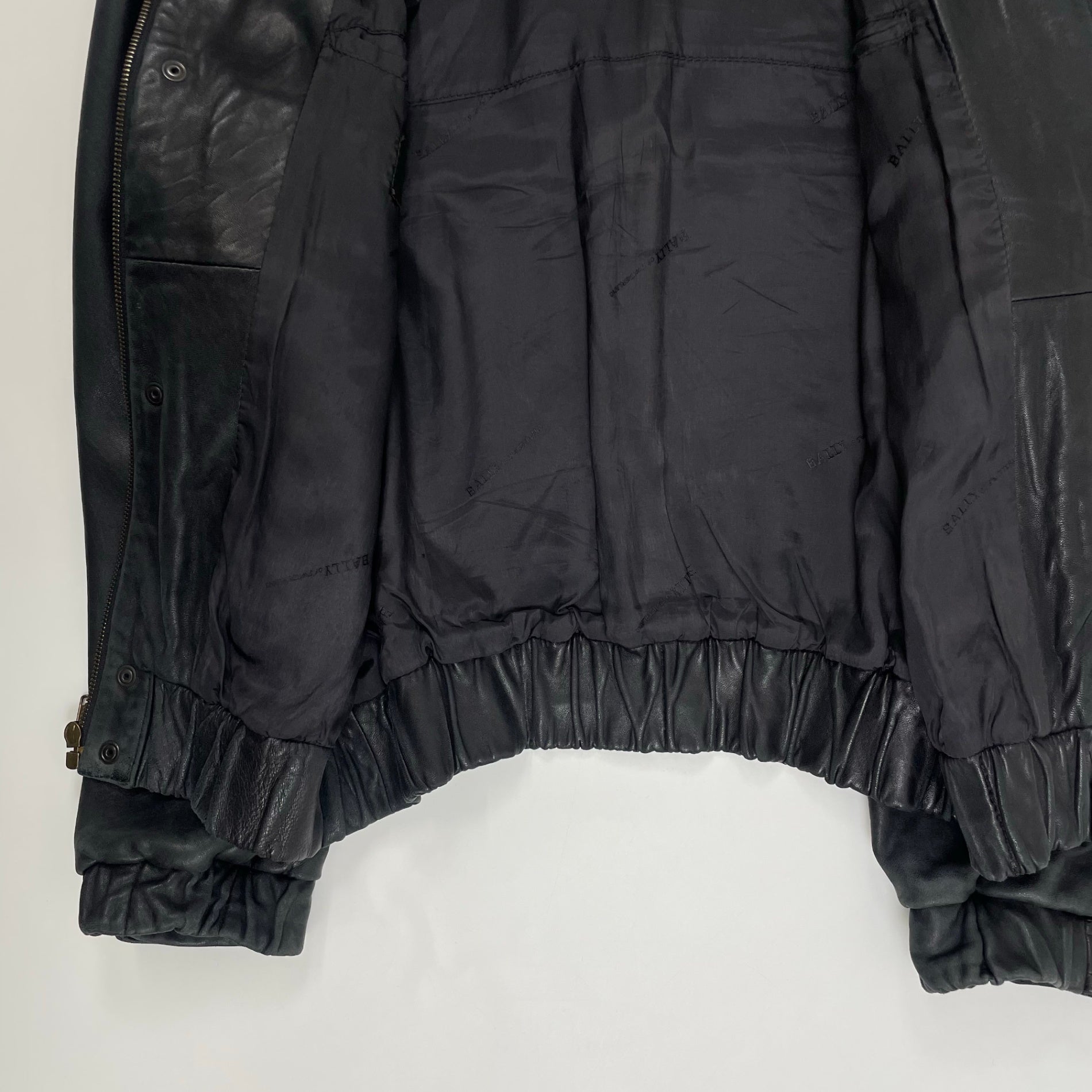 BALLY バリー / ヴィンテージ短丈レザーブルゾン 参考定価：300,000程度 SIZE：46