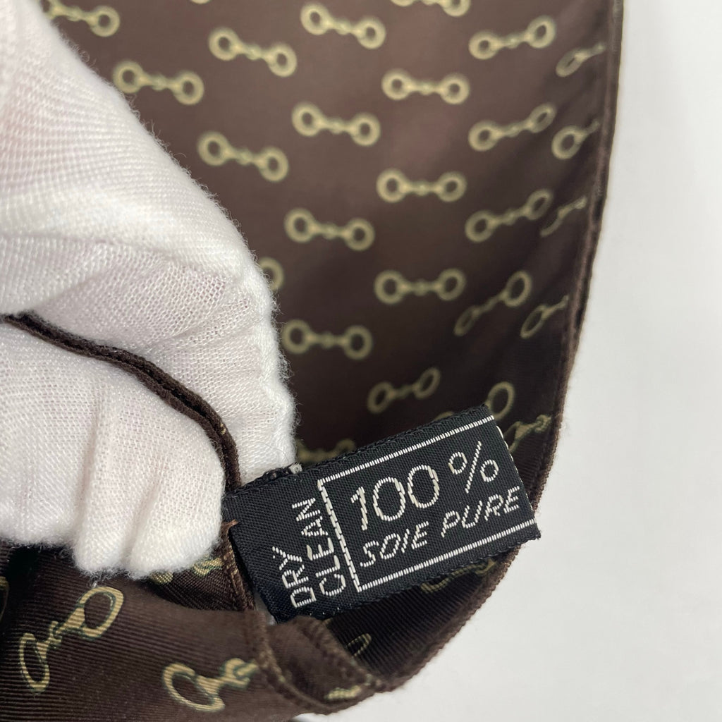 CELINE / ホースビット柄 シルクスカーフ 参考定価：50,000程度 ブラウン