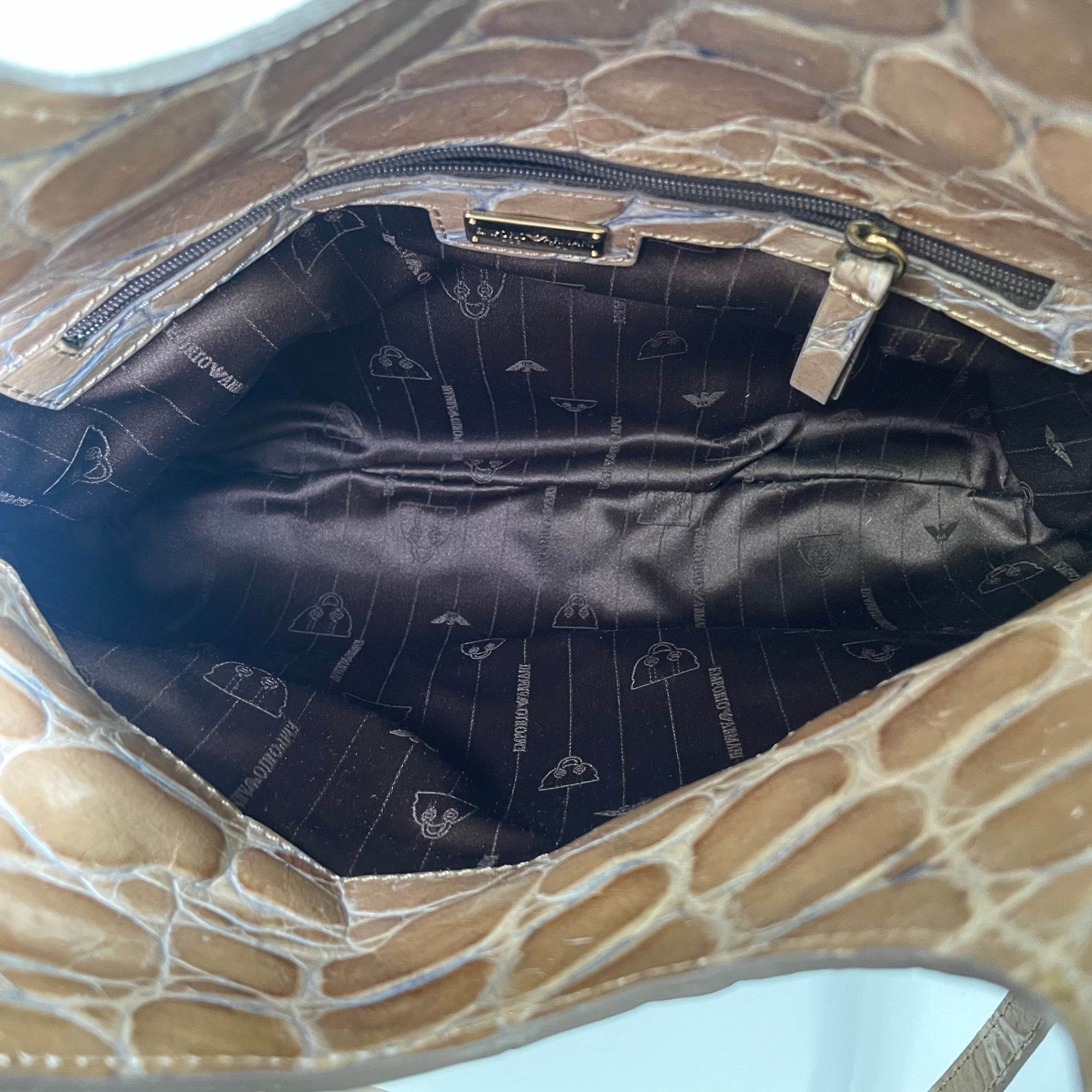 EMPORIO ARMANI / 3WAY 型押しレザーバッグ 参考定価：100,000程度