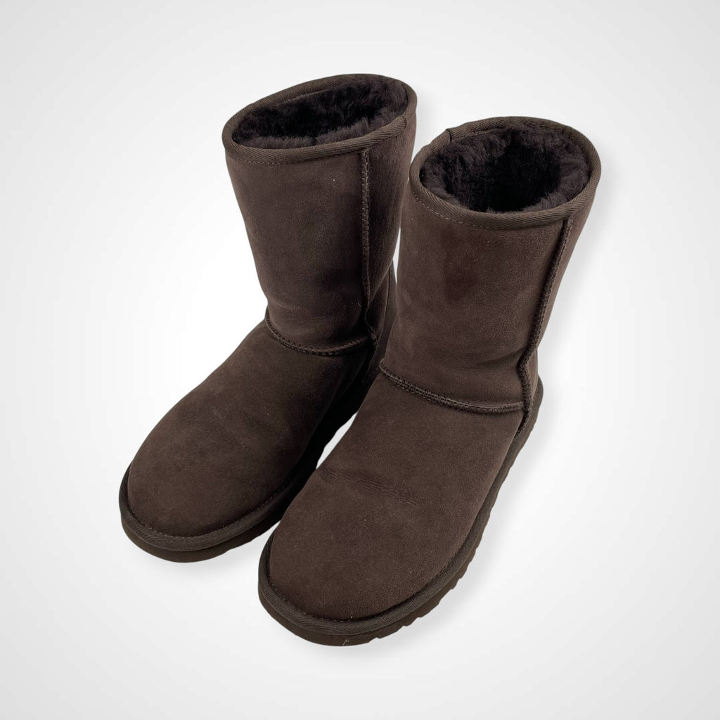 UGG アグ / CLASSIC SHORT ムートンブーツ ブラウン 5825 試着程度 参考定価：30,000程度 SIZE：24cm