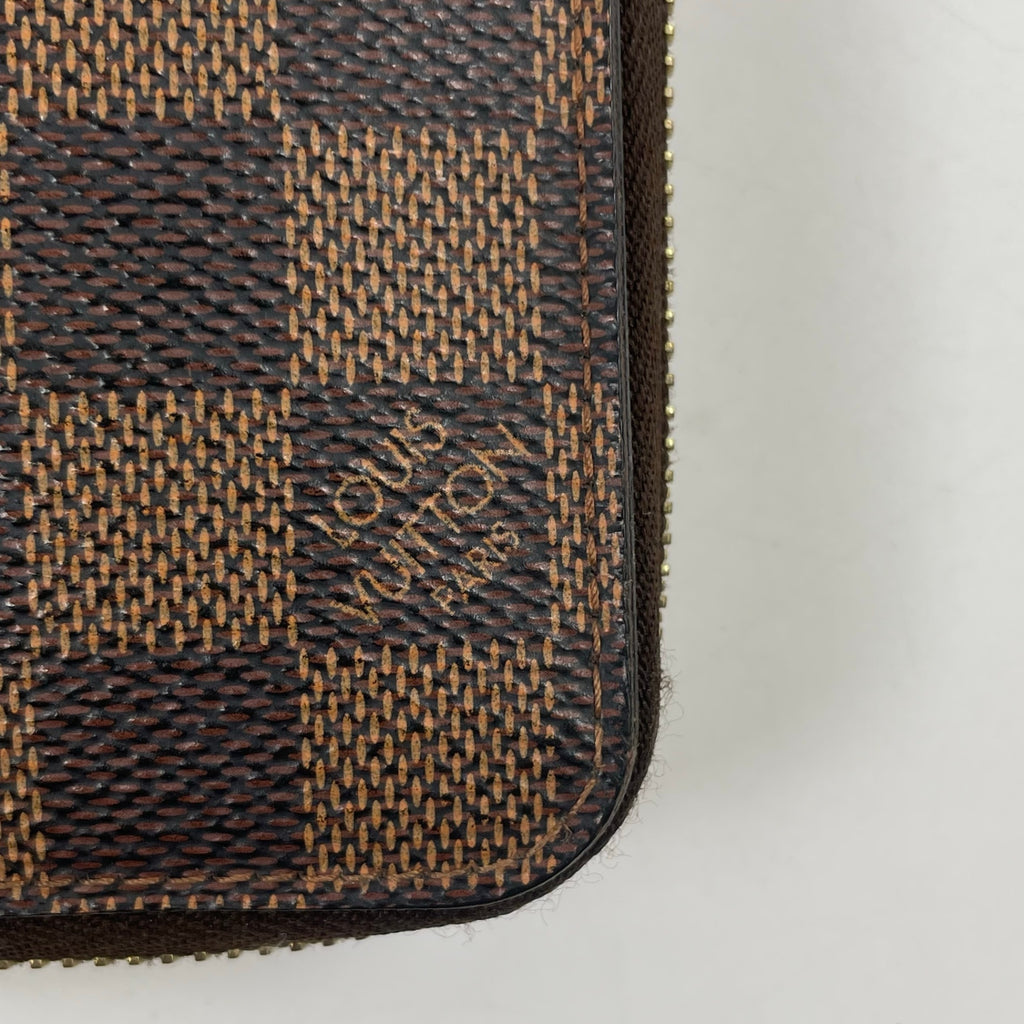 LOUIS VUITTON / ジッピーウォレット N60015 CA0197 参考定価：120,000程度