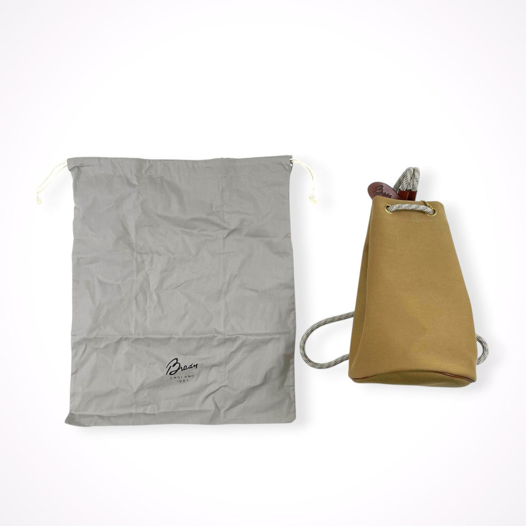 Brady / NEVISワンショルダーバッグ 極美品 参考定価：48,000+tax